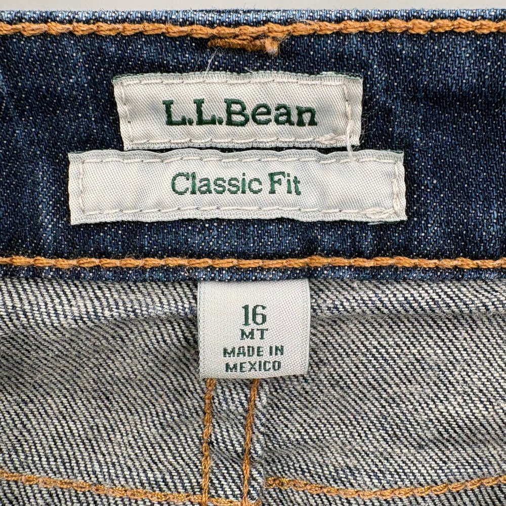 LL Bean Classic Fit Straight Leg Jeans Womens 16 MT Dark Wash Stretch 500301 - Picture 4 of 14